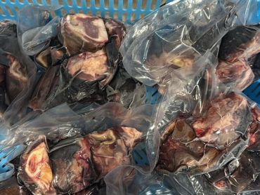 Натуральне ласощі для собак – яловичі вуха заморожені, фасування 15 кг