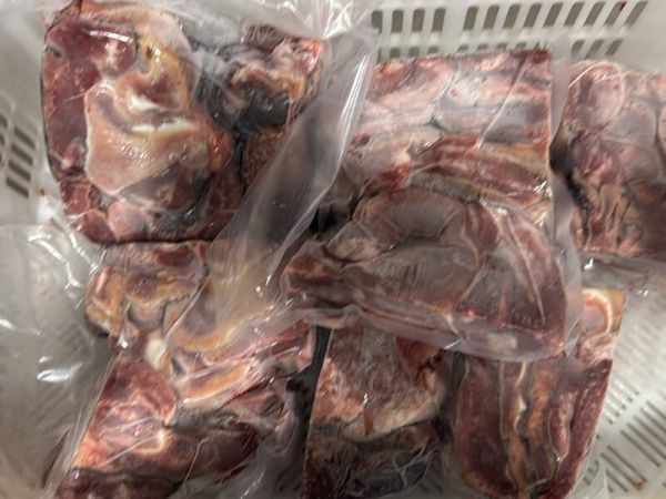 Натуральні яловичі ласощі для собак – морда заморожена 5 кг